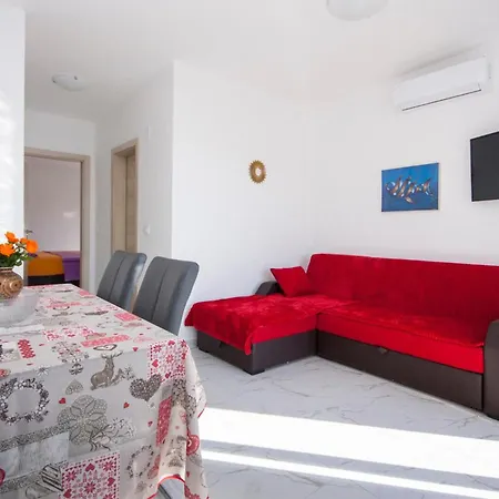 In * רוגוזניצה