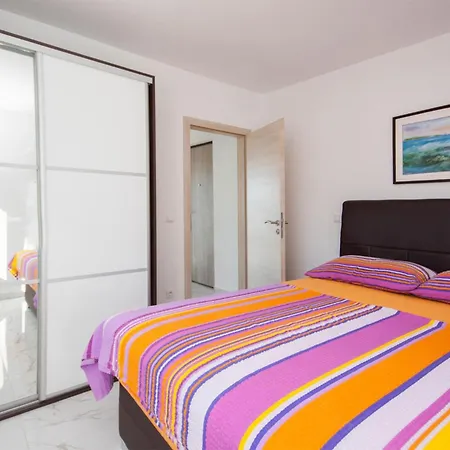 Appartamento In Rogoznica (Sibenik-Knin)